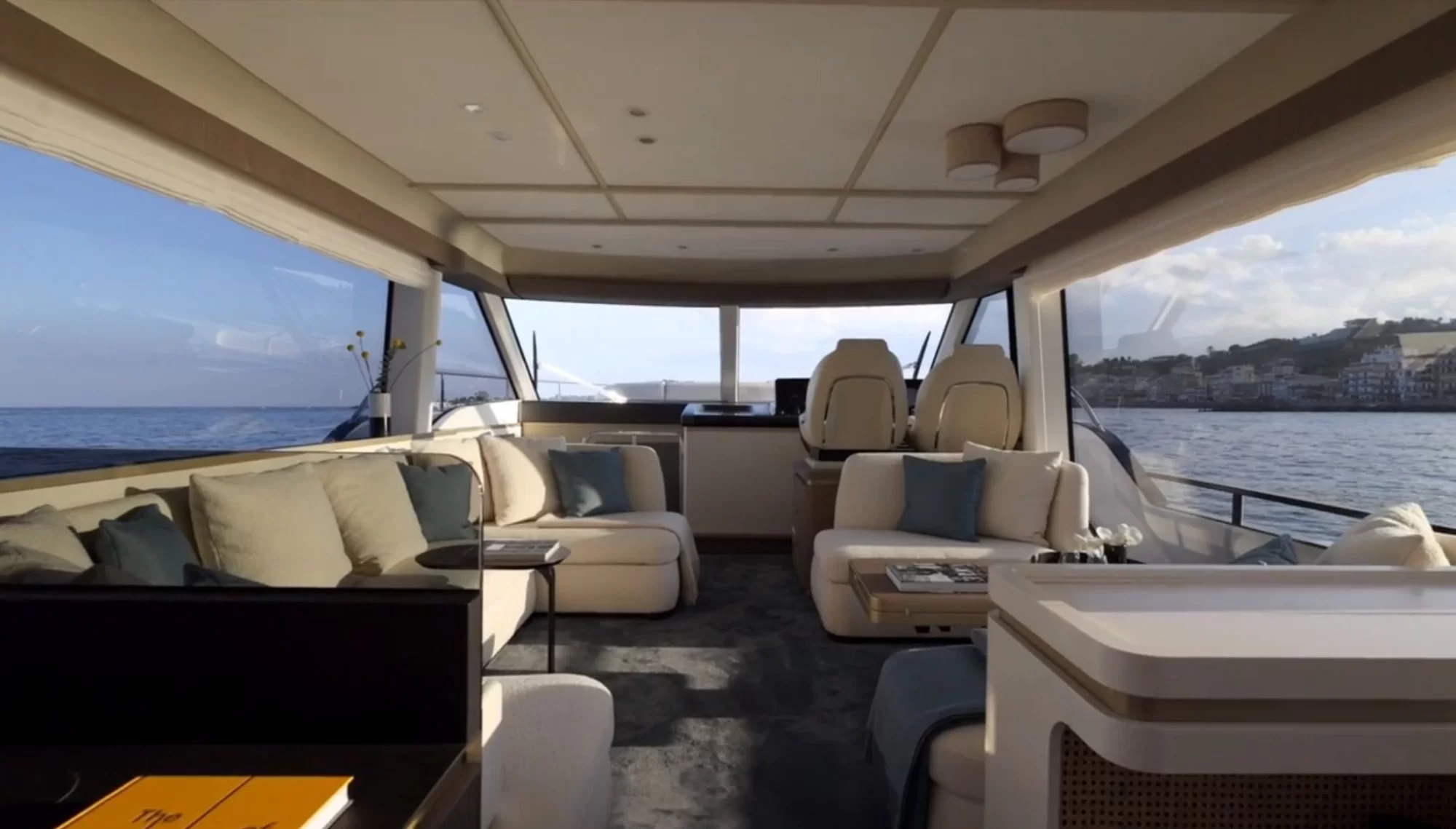 Yacht gallery image